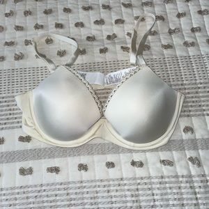 Calvin Klein light push up bra